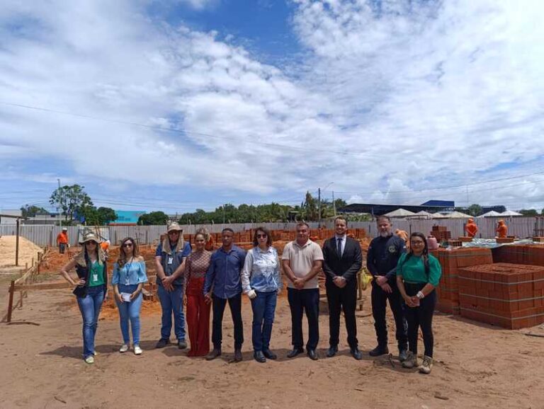 Ministério Público e Prefeitura vistoriam andamento das obras da nova sede da ASSPMETO